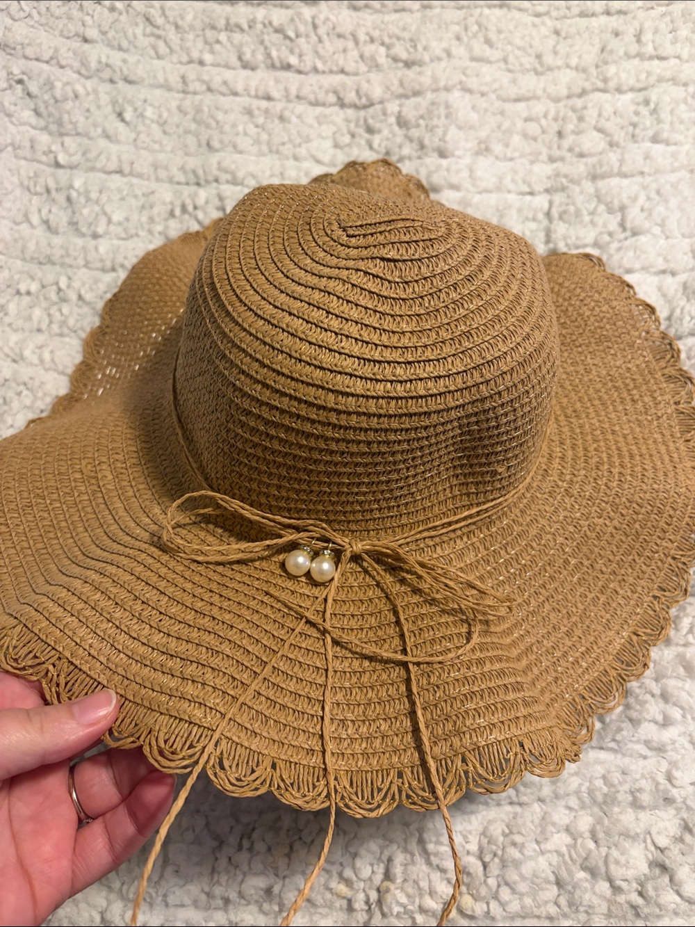 Women’s Straw Sun Hat with Pearl Accent - Brown